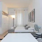 Xenia Apartments - Lovely Studio Apartment In Porta Romana